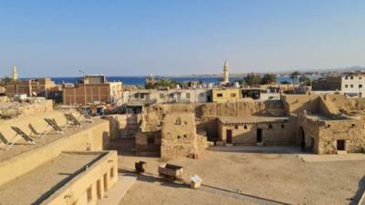 بالصور.. قلعة القُصير أولي محطات مبادرة "من حقك تعرف آثار بلدك" بالبحر الأحمر 