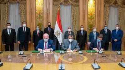 وزير الدولة للإنتاج الحربى يشهد توقيع اتفاقية تحالف مع شركات "MPS" و "AQUATECH" و "AVSECPRO" لتصميم وإنشاء وإدارة محطات معالجة وتحلية المياه