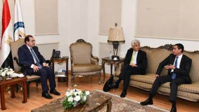 وزير البترول يلتقي وفد البنك الدولي لبحث سبل دعم التعاون المشترك