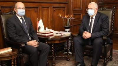 وزير الزراعة يبحث مع السفير المجرى بالقاهرة التعاون الزراعي الثنائي بين البلدين