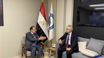 وزير البترول يجرى مباحثات مع مدير وكالة الطاقة الدولية لإنجاح قمة المناخ المقبلة بشرم الشيخ