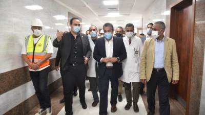 عبد الغفار يتفقد عددًا من مستشفيات محافظة الأقصر للوقوف على جاهزيتها لتقديم الخدمات الطبية للمشاركينن في احتفالية طريق الكباش الجديد