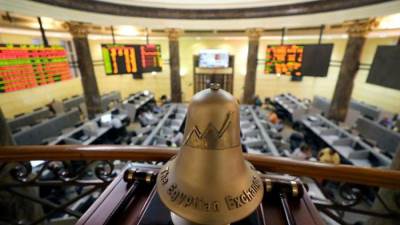 رأس المال السوقي فقد 7.4 مليار جنيه .. انخفاض جماعي في مؤشرات البورصة ختام تداولات الأحد