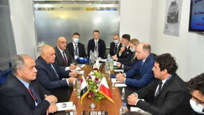 تعزيز التعاون مع الخبرات البولندية لتعميق التصنيع المحلي وتوطين التكنولوجيا الحديثة في مجالات الصناعات الدفاعية