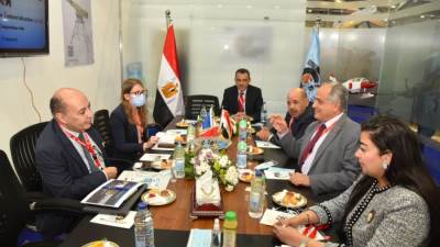 التراس: تعزيز التعاون مع الخبرات الفرنسية لتعميق التصنيع المحلي وتوطين التكنولوجيا الحديثة