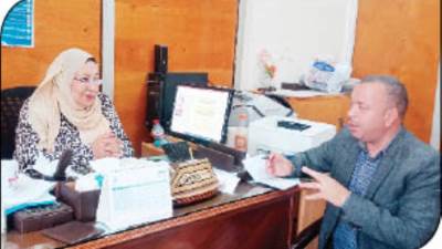 منار كامل رئيس وحدة حماية الطفل بأسيوط: الطفل أولوية «القيادة السياسية».. ونحارب «زواج الأطفال وختان الإناث»