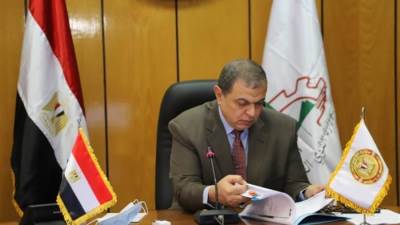 القوى العاملة: صرف مليار و790 مليون جنيه إعانات طوارئ لـ 418 ألف عامل يعملون في 3890 منشأة