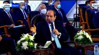 السيسي: لن نعطي بطاقة تموين لأكثر من فردين