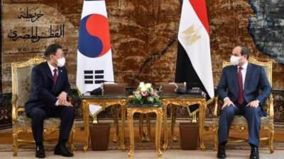 الرئيس السيسي: مصر تتطلع لإحداث طفرة تنموية على غرار تجربة كوريا الجنوبية