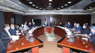 وزير النقل يبحث مع وفد البنك الدولي تدعيم التعاون في مجالات النقل المختلفة وخاصة في مجال السكك الحديدية والنقل الاخضر المستدام