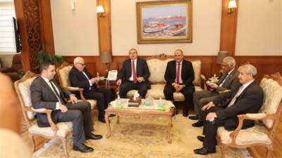 محافظ بورسعيد يلتقي وزير القوى العاملة في بداية جولته بالمحافظة