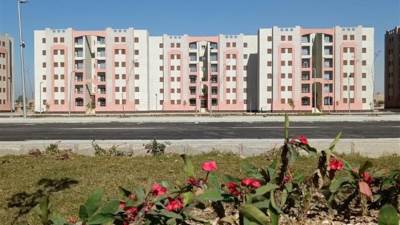 الجزار يتابع الموقف التنفيذي لعددٍ من مشروعات المرافق والخدمات بمدينتين جديدتين بالصعيد