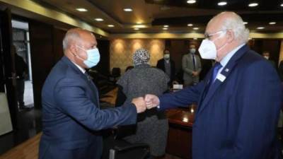 وزير النقل يستقبل رئيس هيرنكنشت الالمانية المتخصصة ووفد سكك حديد المانيا وممثلها الدولي