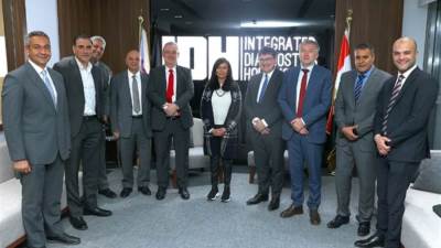 الرئيس التنفيذي لسيمنز هيلثنيرز يشيد بأحدث فروع البرج سكان المملوك لشركة التشخيص المتكاملة IDH