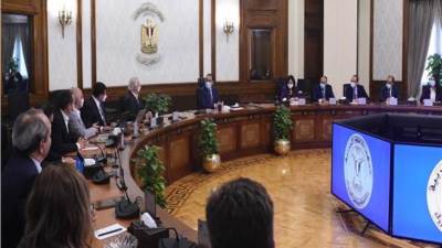 رئيس الوزراء يلتقي المعماري الأمريكي «أدريان سميث» لتنفيذ برج عملاق في العاصمة الجديدة