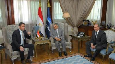 الفريق أسامة ربيع يبحث سبل التعاون المشترك مع رئيس تطوير الأعمال بالشرق الأوسط وإفريقيا بمنظمة Lloyd's Register