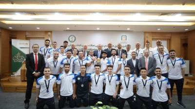 بعد التتويج بكأس مصر لأول مرة.. البنك الأهلي المصري يكرم فريق ناديه كرة الصالات 