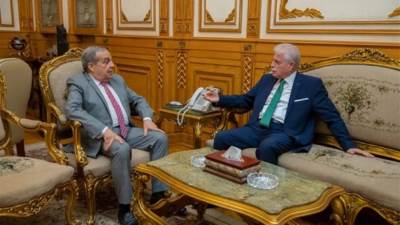 "وزير الدولة للإنتاج الحربي" يناقش مع "محافظ جنوب سيناء" الإجراءات التنفيذية لأعمال الحديقة المركزية بشرم الشيخ