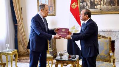 رسالة من بوتين للرئيس السيسي بشأن العلاقات الثنائية والأزمة الأوكرانية