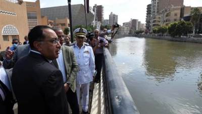 رئيس الوزراء يتفقد أعمال تطوير منطقة السواقي بمدينة الفيوم