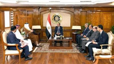 وزير التجارة يبحث مع سفير السعودية بالقاهرة تعزيز التعاون الاقتصادي المشترك بين البلدين