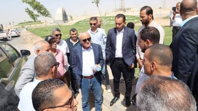 مسئولو "الإسكان" يتفقدون مشروعات مدينة 15 مايو