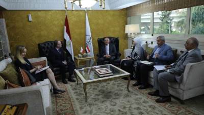 وزير النقل يبحث مع السفير التشيكي بالقاهرة التعاون في مجال اعادة تاهيل ورفع كفاءة جرارات السكك الحديدية 