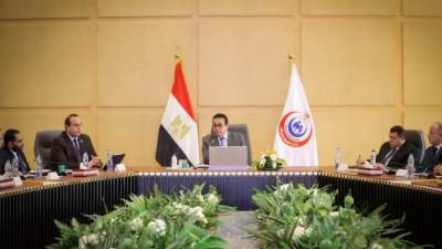 وزير الصحة يوجه بوضع تصور متكامل لتطوير الخريطة الصحية بكافة محافظات الجمهورية