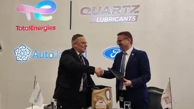 توتال إنرجيز للتسويق إيجيبت.. توقع مد عقد شراكتها الإستراتيجى مع أوتوجميل – فورد مصر