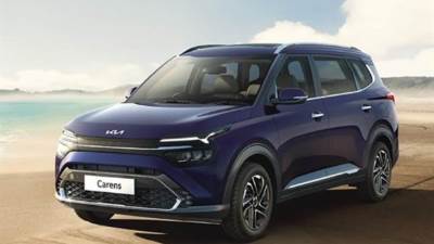 كيا كارينز تفوز بلقب سيارة العام 2023 في الهند و EV6 تحصد جائزة السيارة الخضراء 