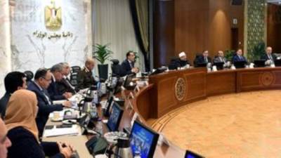 رئيس الوزراء يستعرض برنامج الحوافز الإيجابية للوصول لمعدلات إنجاب أقل