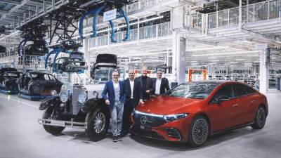 مصنع "سيندلفينغن" يحتفل بتصنيع السيارة رقم  22 مليون من مرسيدس- بنز