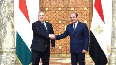 الرئيس السيسي: بحث سبل التعاون مع المجر لتوطين صناعة عربات السكة الحديد فى مصر