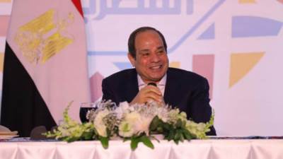 الرئيس السيسى: المشروعات الجديدة والتنمية لخلق فرص عمل للشباب