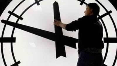 استعد لتقديم ساعتك 60 دقيقة الليلة اعتبارًا من الساعة 12 صباحاً