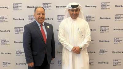 وزير المالية فى لقائه مع نظيره القطرى: تعزيز التعاون المالى والضريبي والجمركي بين مصر وقطر