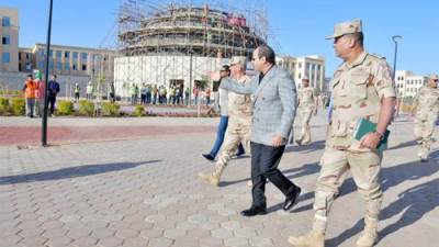 الرئيس السيسى يتفقد الأكاديمية العسكرية وبعض المنشآت بالعاصمة الإدارية.. فيديو