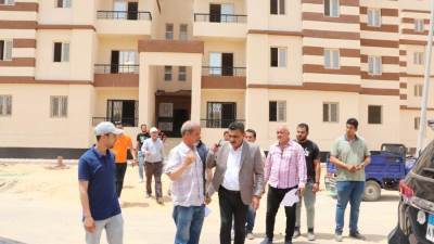 رئيس جهاز السادات يتفقد عددا من المشروعات قيد التنفيذ بالمدينة