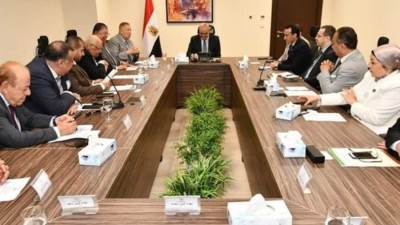 وزير الإسكان يلتقى أعضاء اتحاد المستثمرين لبحث سبل تعزيز المشروعات الاستثمارية بالمدن الجديدة