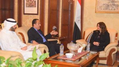وزيرة الهجرة تستقبل السفير الكويتي بالقاهرة لبحث أوضاع الجالية المصرية بالكويت