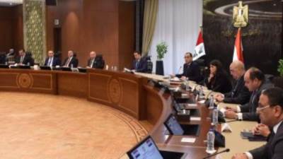 رئيس الوزراء العراقى: فرص لإقامة شراكة متميزة بين رجال الأعمال بمصر والعراق