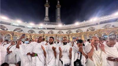 السعودية  : إجمالي أعداد الحجاج لموسم حج 1444هـ بلغ (1,845,045) حاجّ