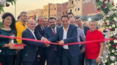 نائبا «مستقبل وطن» يفتتحان كرنفال الزهور بحدائق أكتوبر 