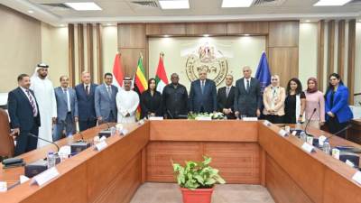 هيئة الدواء تشهد تصدير أولى شحنات المستحضرات الدوائية للشركات المصرية إلى زيمبابوي