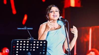 بعد تصدرها للتريند.. بصور ومشاهد جديدة .. كواليس صوت مصر أنغام فى أرقى سهرة طربية بفعاليات "العالم علمين"