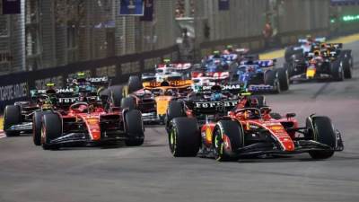 بطولة العالم للفورمولا1 – الجولة الـ 15 – سنغافورة.. ساينز يفرض سيطرته على جائزة سنغافورة ويحصد لقب الأفضل