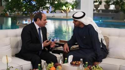 الرئيس السيسي يبحث مع الشيخ محمد بن زايد مختلف القضايا والأزمات الإقليمية والدولية