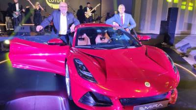 مجموعة عز العرب للسيارات تحصل على وكالة سيارات (لوتس) بالسوق المصرية