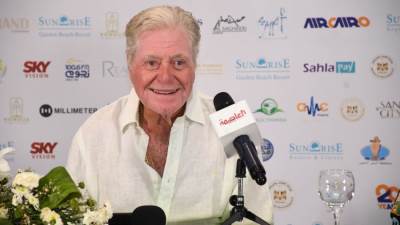 حسين فهمي في "ماستر كلاس"  الغردقة السينمائي:  اخيرا .. مهرجان يعبر عن هموم الشباب