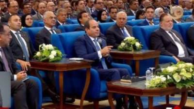 الرئيس السيسى للمصريين: عاوزين دولة .. ولا عاوزين أى حاجة؟ 